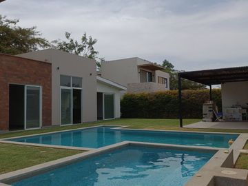 Se Vende Casa de Lujo en Condominio Orgánica – Subtanjalla, Ica