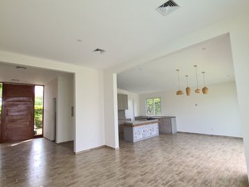 Se Vende Casa de Lujo en Condominio Orgánica – Subtanjalla, Ica