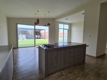Se Vende Casa de Lujo en Condominio Orgánica – Subtanjalla, Ica