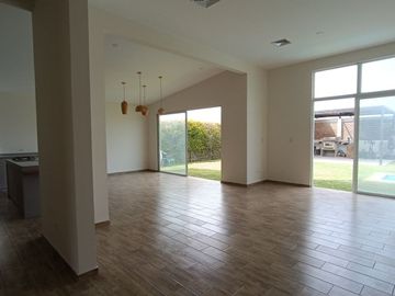 Se Vende Casa de Lujo en Condominio Orgánica – Subtanjalla, Ica
