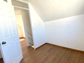 EN VENTA CASA EN CURICÓ, VILLA CONAVICOOP