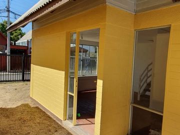 EN VENTA CASA EN CURICÓ, VILLA CONAVICOOP