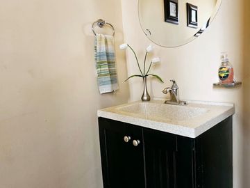 CASA EN VENTA EN BANÚS RESIDENCIAL AL NORTE DE HERMOSILLO MUY CERCA DEL BLVD MORELOS