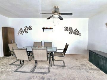CASA EN VENTA EN BANÚS RESIDENCIAL AL NORTE DE HERMOSILLO MUY CERCA DEL BLVD MORELOS