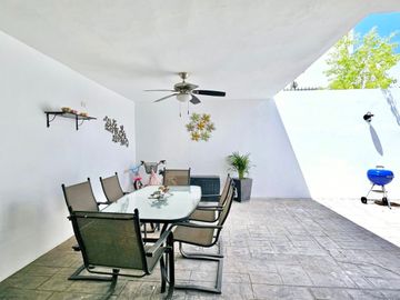 CASA EN VENTA EN BANÚS RESIDENCIAL AL NORTE DE HERMOSILLO MUY CERCA DEL BLVD MORELOS