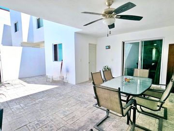 CASA EN VENTA EN BANÚS RESIDENCIAL AL NORTE DE HERMOSILLO MUY CERCA DEL BLVD MORELOS