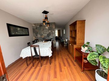 VENDO CASA EN LA AURORA - MIRAFLORES