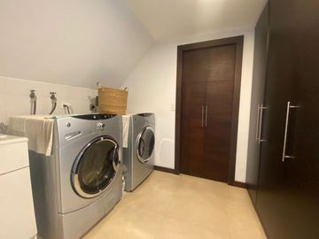 Venta de casa en Tumbaco sector Intervalles, Ubicación estratégica a 5 minutos de la Ruta Viva, 3 minutos del hospital de los Valles, Scala.