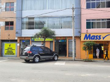 Lince - Stand en venta