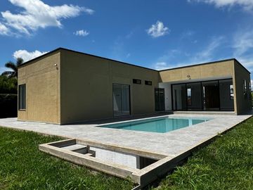 Venta Casa Campestre en las Marias- Via Cerritos la Virginia
