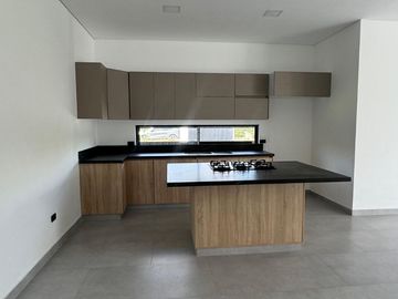 Venta Casa Campestre en las Marias- Via Cerritos la Virginia
