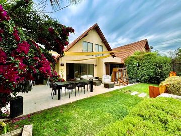 Excelente casa Remodelada, El Umbral de Chicureo