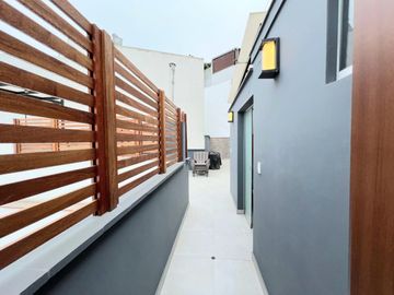 Venta de Moderno y Amplio Duplex En Miraflores