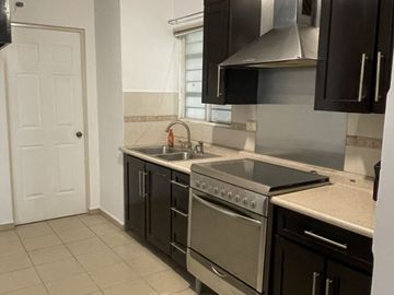 CASA EN VENTA SECTOR PRIVADO EN ESCOBEDO