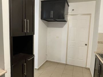 CASA EN VENTA SECTOR PRIVADO EN ESCOBEDO