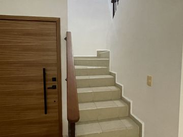 CASA EN VENTA SECTOR PRIVADO EN ESCOBEDO
