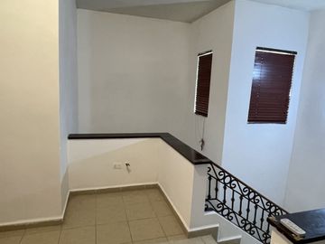 CASA EN VENTA SECTOR PRIVADO EN ESCOBEDO