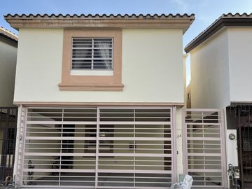 CASA EN VENTA PRIVADAS DE ANAHUAC EN ESCOBEDO