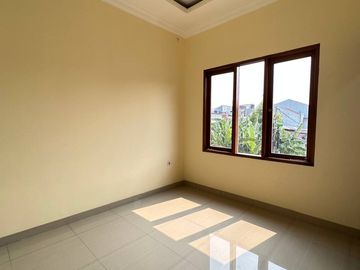 Rumah Baru Dijual Dalam Komplek Dekat Pusat Bisnis Area Rawamangun Pulogadung Jakarta Timur [AR063]