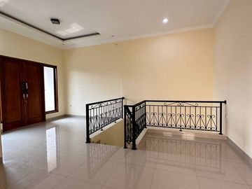 Rumah Baru Dijual Dalam Komplek Dekat Pusat Bisnis Area Rawamangun Pulogadung Jakarta Timur [AR063]