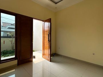 Rumah Baru Dijual Dalam Komplek Dekat Pusat Bisnis Area Rawamangun Pulogadung Jakarta Timur [AR063]
