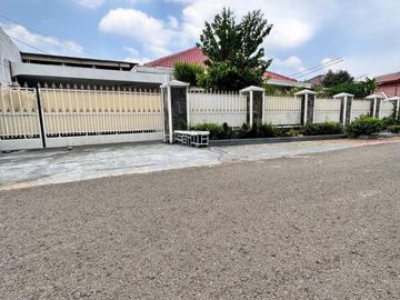 Rumah Dijual Lingkungan Komplek Hook Jalan Raya Jatiwaringin, Cipinang Melayu Jakarta Timur [AR078]