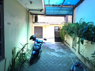 Rumah Luas Hanya 60 meter dari Jalan Solo