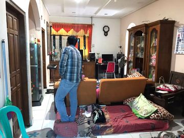Rumah Luas Hanya 60 meter dari Jalan Solo