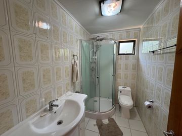 Gran casa con Galpon orilla pavimento km 1.8 Coihueco Miraflores