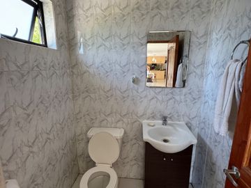 Gran casa con Galpon orilla pavimento km 1.8 Coihueco Miraflores