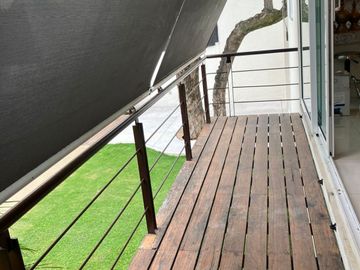 Casa con bungalow, alberca, paneles solares y vigilancia en privada | Vista Hermosa, Cuernavaca