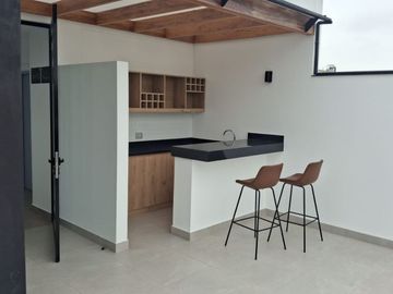 Venta de Moderno y Lindo Dpto. en San Isidro