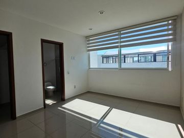 HERMOSA CASA EN VENTA EN LA RIOJA, SANTA ANITA.