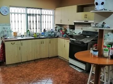 CASA EN VENTA EN  ZONA INMEJORABLE DE MIRAFLORES