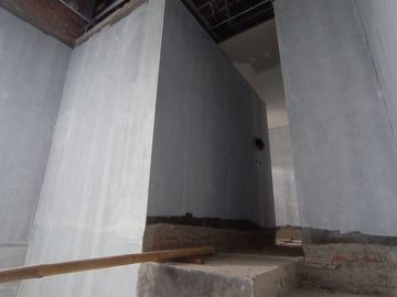 Rumah Dijual Murah 2 antai Di Cipayung Jakarta Timur Jaktim Mainroad Dekat Tol Jorr dan Bambu Apus