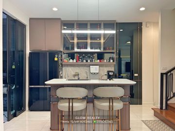 Brand New, Luxury & Modern 3 BR Townhome For Sale