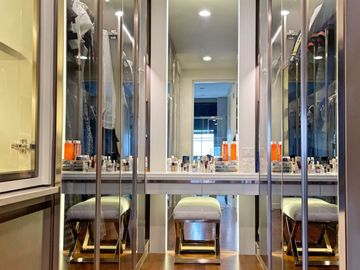 Brand New, Luxury & Modern 3 BR Townhome For Sale