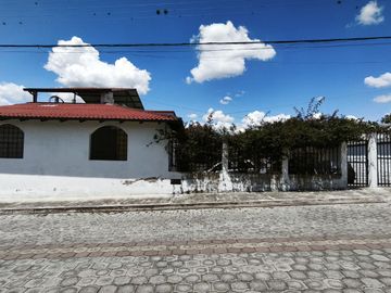 CASA RENTERA DE VENTA, La Morita 2, Tumbaco. Cerca Ruta Viva