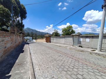 CASA RENTERA DE VENTA, La Morita 2, Tumbaco. Cerca Ruta Viva