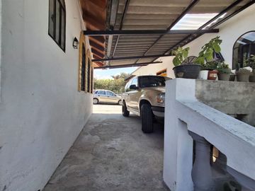 CASA RENTERA DE VENTA, La Morita 2, Tumbaco. Cerca Ruta Viva
