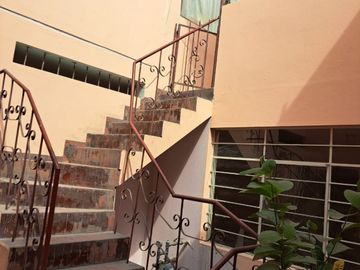 VENDO  1ER PISO - TIPO CASA INDEPENDIENTE INDEPENDIENTE - AV. LA MOLINA CON SANTA PATRICIA LA MOLINA