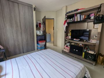 SE VENDE CASA EN URB. PORTAL AL SOL