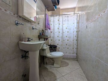 SE VENDE CASA EN URB. PORTAL AL SOL