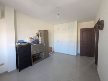 VENTA DE CASA ESQUINERA EN URB. PORTAL AL SOL