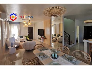 Hausland Subic 4 Bedrooms and 2 Car Park