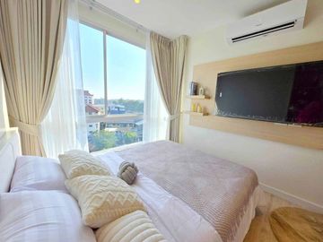Very beautiful condo for sale in town near Nimman and CMU, fully furnished ready to move in in the best located area