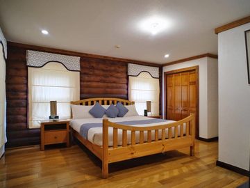 JPG - FOR SALE: 1-Bedroom Condominium in Woodlands at Tagaytay Highlands, Tagaytay