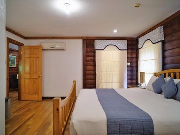 JPG - FOR SALE: 1-Bedroom Condominium in Woodlands at Tagaytay Highlands, Tagaytay