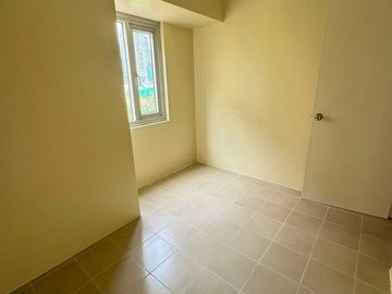 FOR SALE 2 BEDROOM - AVIDA TOWERS SAN LORENZO