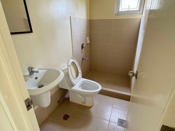 FOR SALE 2 BEDROOM - AVIDA TOWERS SAN LORENZO